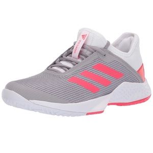 NEW Adidas women size6 sneakers